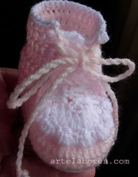 Botita rosa para bebé